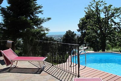 Private Villa mit Pool + Meerblick