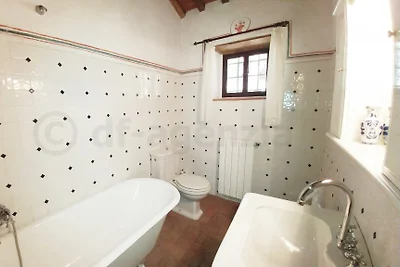 Colonica a Buti con piscina privata