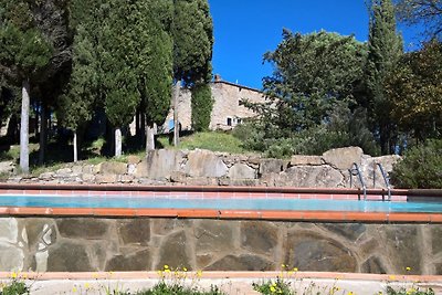 Antica torre con piscina privata 5 + 1