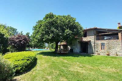 Seoska kuća u Garfagnani s bazenom