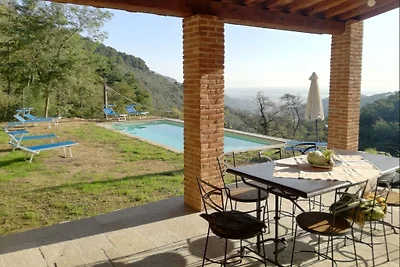 Landhaus für max  8 Pers. mit Pool