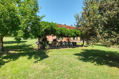 Privater Pool und Tennisplatz