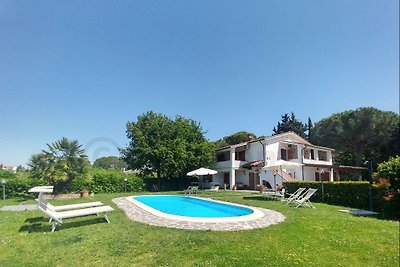 Villa privada con piscina 6 + 2 pers