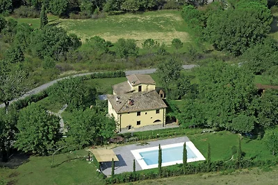Landgut für 15 Personen mit Pool