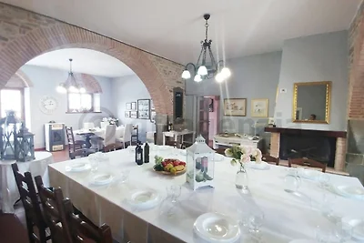 Casale Cortona