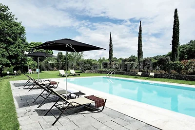 Landgut für 15 Personen mit Pool