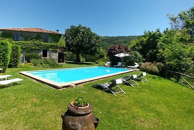 Domek na wsi w Garfagnana z basenem