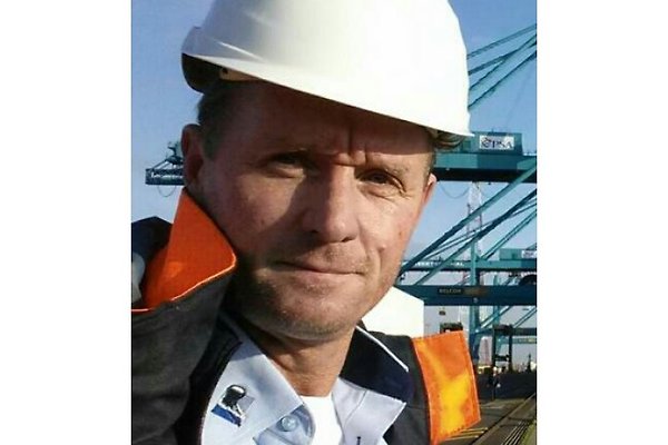 Herr J. Kriele Herr J. Kriele