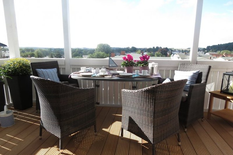großer Süd-Balkon