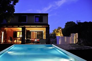 Villa Hrast Bacva