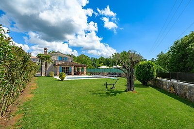 My Villa Ida with pool in Višnjan, Istria