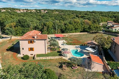 Villa Marijanin vrt with pool in Tinjan,...