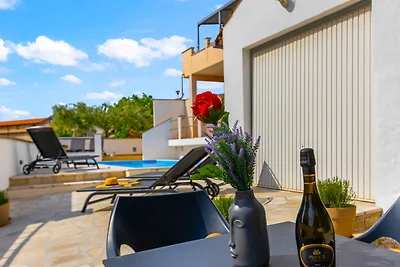 Apartment Panous 2