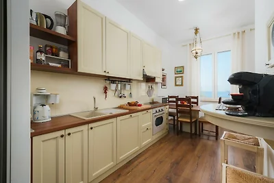 Deluxe Apartment Nina by the sea in Porec,...