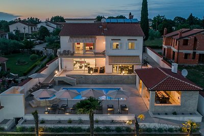 Villa Anela with pool in Porec