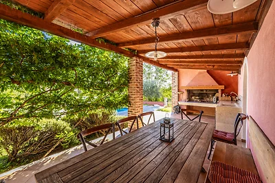 Villa Maddalena with private pool in Tinjan,...