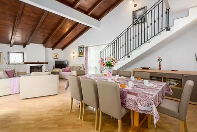 Villa Martimar with pool and hot tub in...