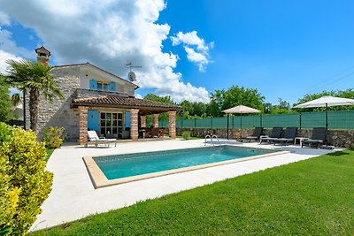 My Villa Ida with pool in Višnjan, Istria