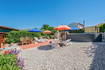 Apartment Milena- Visnjan with pool