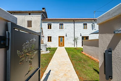 Casa Simona with pool in Kastelir, Istria