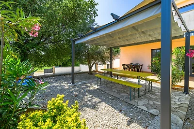 Apartment Panous 2