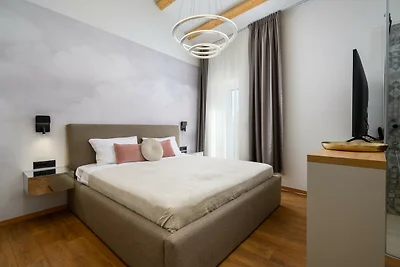 Exclusive Rooms Porto III