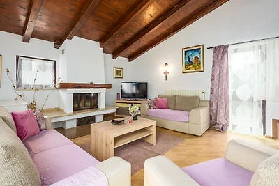 Villa Martimar with pool and hot tub in...