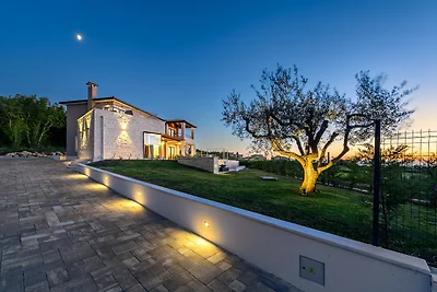 Villa Faloniga with pool in Istria by Solis...