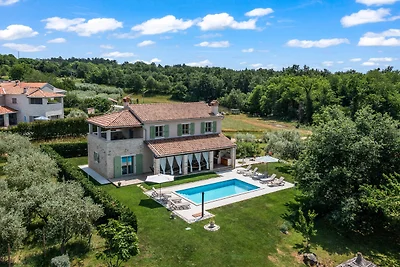 Villa Stella Polaris with pool in Visnjan,...