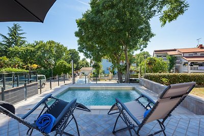 Apartment Monika with private pool in Porec