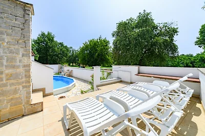 Apartment Panous 1