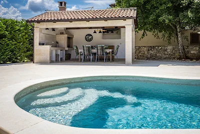 Villa Marijanin vrt with pool in Tinjan,...