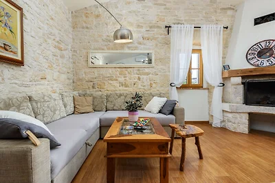 Casa Antignana with pool in Istria