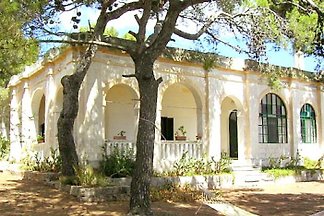 Ancien Villa, 200m rocheux du littoral.