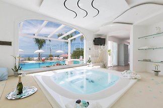Villa Solu mit Privatpool