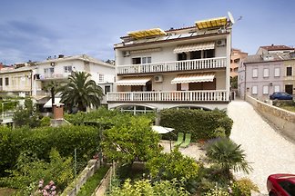 Villa Vesna Parat Apartments Rooms