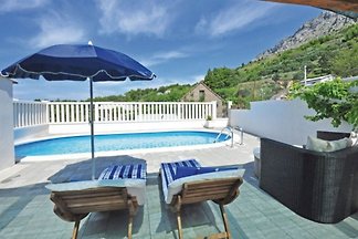 Ferienhaus mit Pool in Stanici