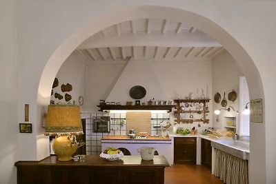 Villa Lari