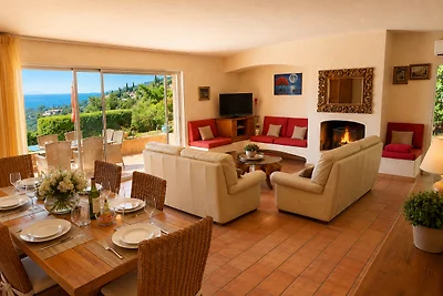 Villa Paradies, nur 2 km vom Meer