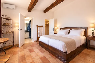 Villa Bellevue in traumhafter Lage.