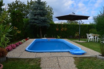 Casa de vacaciones Csepp con piscina