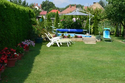Ferienwohnung Kerti mit Pool