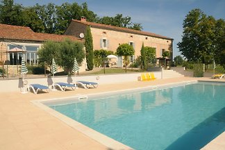 Ateliers Les Landes Gites / Chambre
