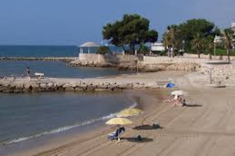 Beach Sant Carles ( 15 carminutes )