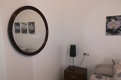 app. con vista mare e aria condizionata.
