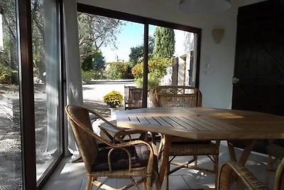 ENTZÜECKENDES HAUS MIT POOL