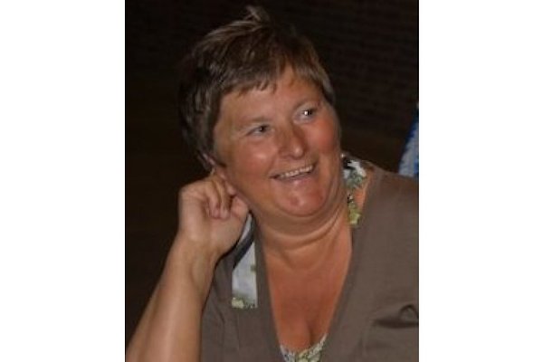 Frau R. DE VRY Frau R. DE VRY