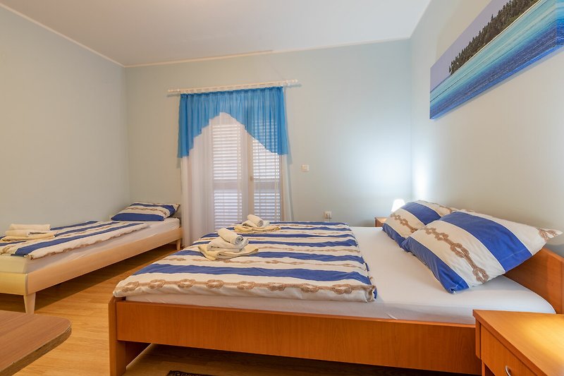 Ruhige und komfortable Zimmer mit zwei Betten