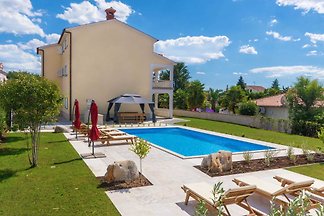 Villa Petra