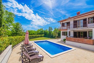 Villa Dean